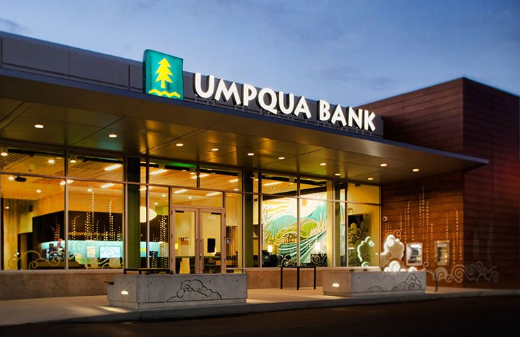 https://www.roofportland.com/wp-content/uploads/Umpqua-Bank-SE-PDX-1.png