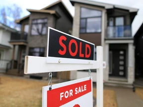 How Roofing Certifications Help Sell Your Portland Home!